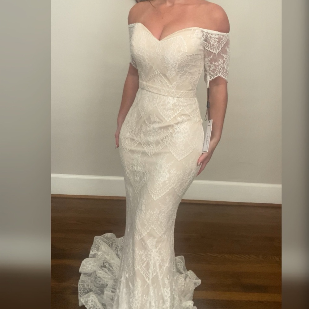 NWT simple boho lace wedding dress, reception dress or elopement wedding dress - Picture 6 of 7